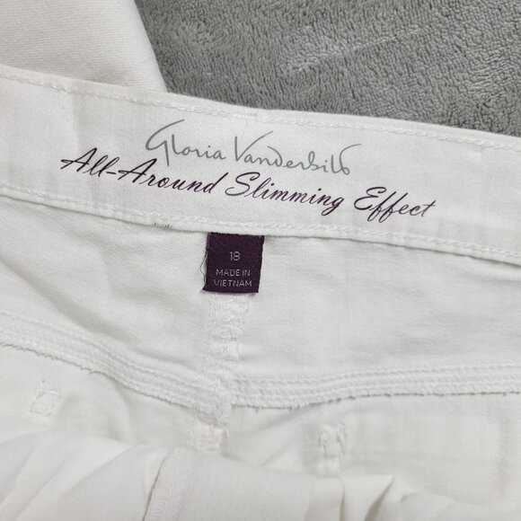 Gloria Vanderbilt Womens Shorts 18 Plus Skimmer Capri Slimming White CAP45E - Picture 7 of 9